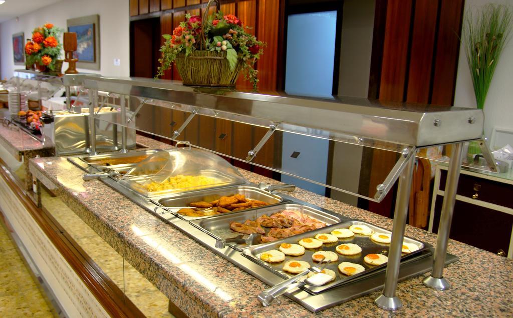 Sant Antoni de Portmany Hotel Tropical מראה חיצוני תמונה
