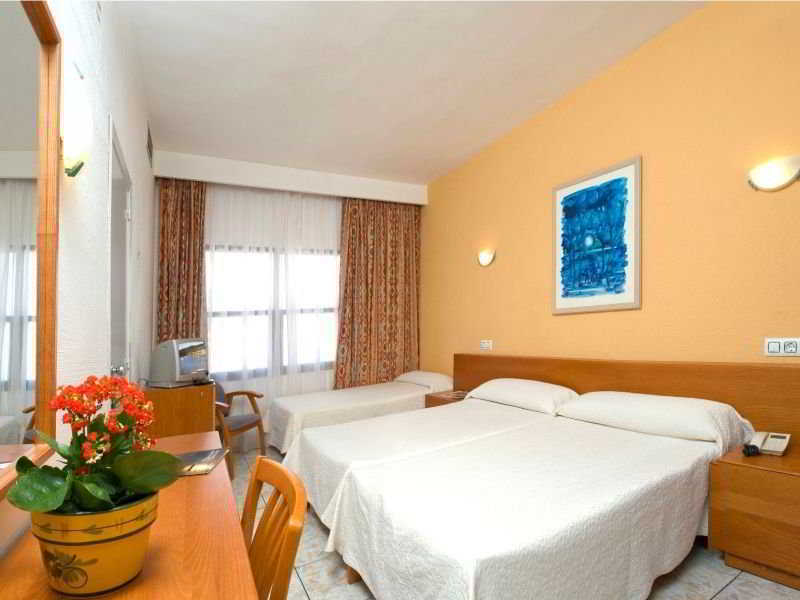 Sant Antoni de Portmany Hotel Tropical מראה חיצוני תמונה