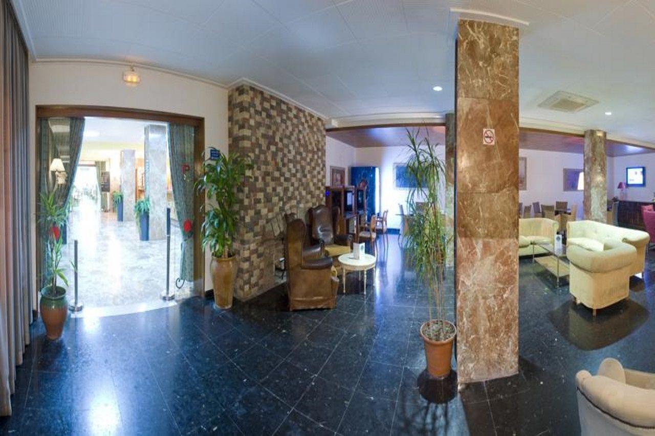 Sant Antoni de Portmany Hotel Tropical מראה חיצוני תמונה