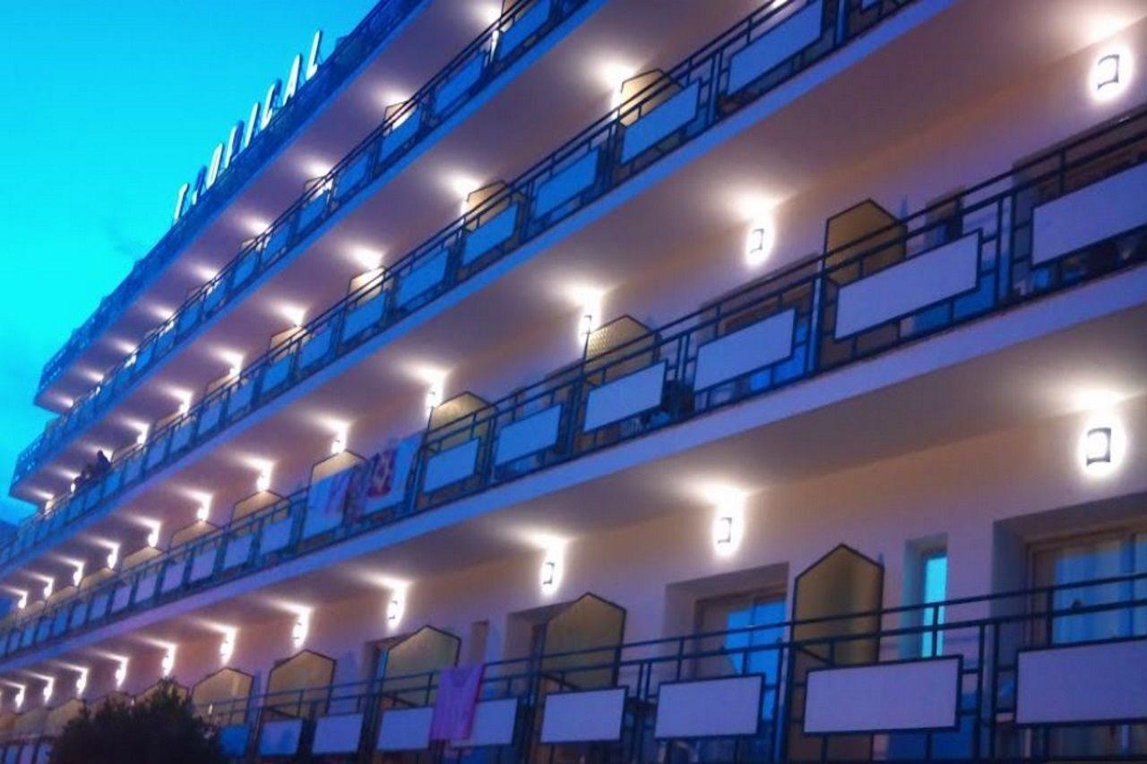 Sant Antoni de Portmany Hotel Tropical מראה חיצוני תמונה