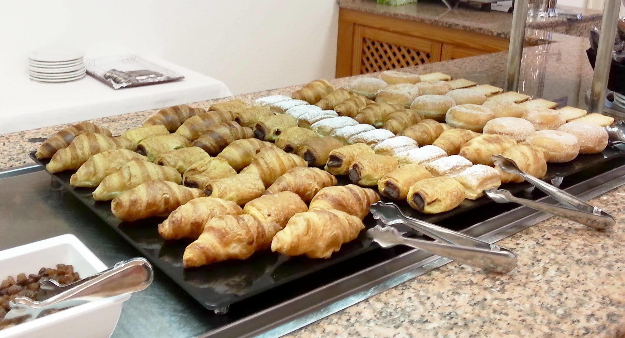 Sant Antoni de Portmany Hotel Tropical מראה חיצוני תמונה