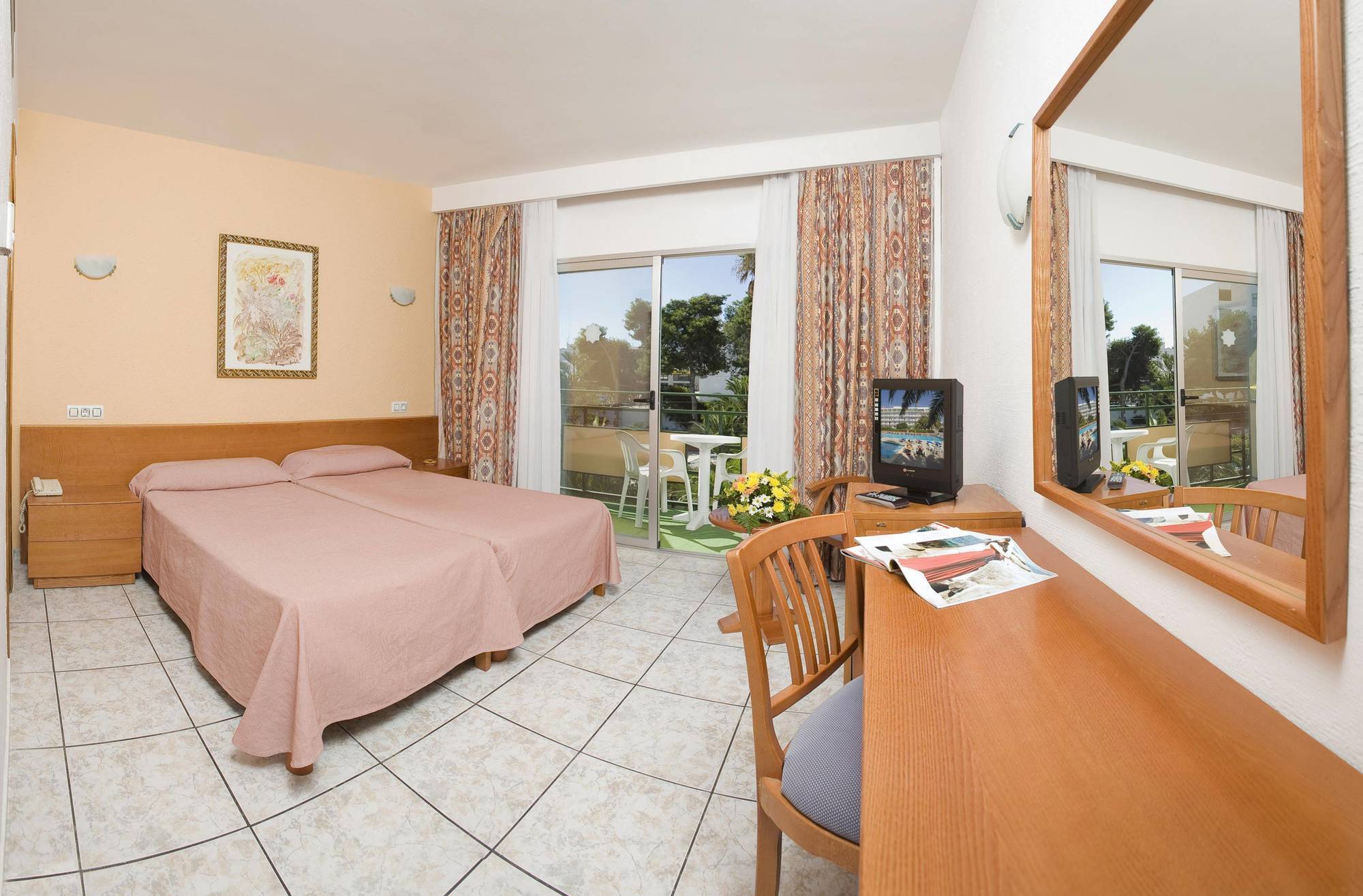 Sant Antoni de Portmany Hotel Tropical מראה חיצוני תמונה