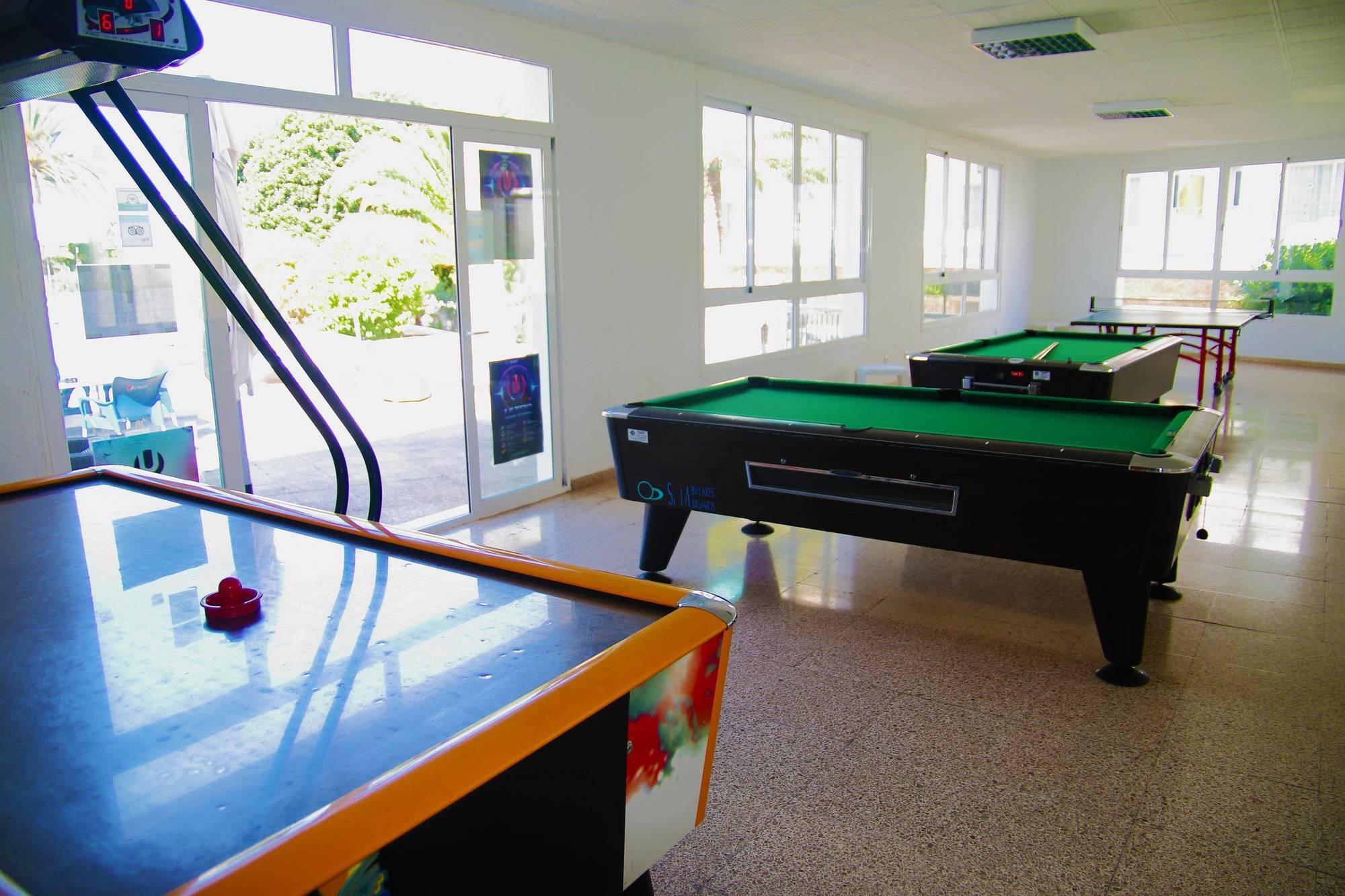 Sant Antoni de Portmany Hotel Tropical מראה חיצוני תמונה